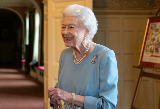 Queen Elizabeth II has contracted the coronavirus