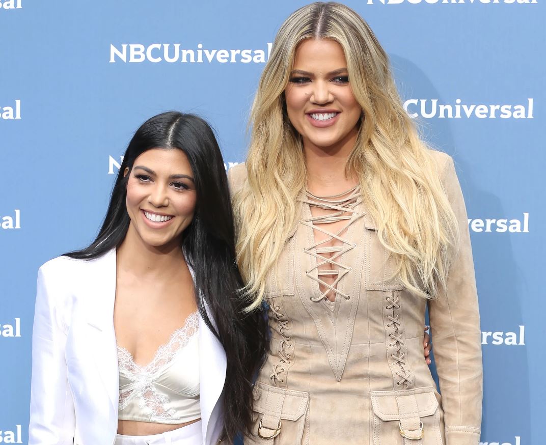 Kim Kardashian – With Khloe Kardashian leave the SKIMS pop